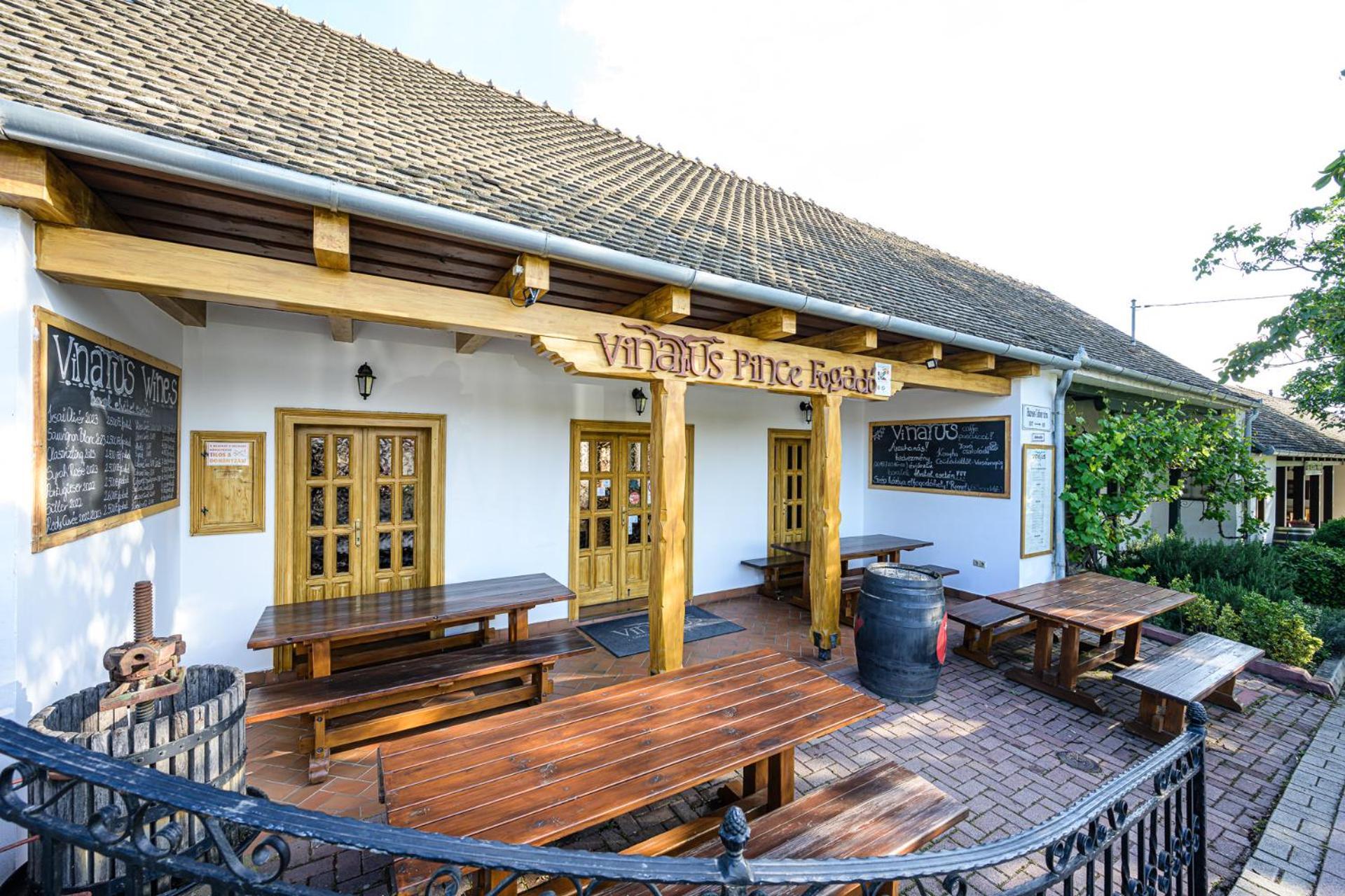 Vinatus Pince Otel Villány Dış mekan fotoğraf