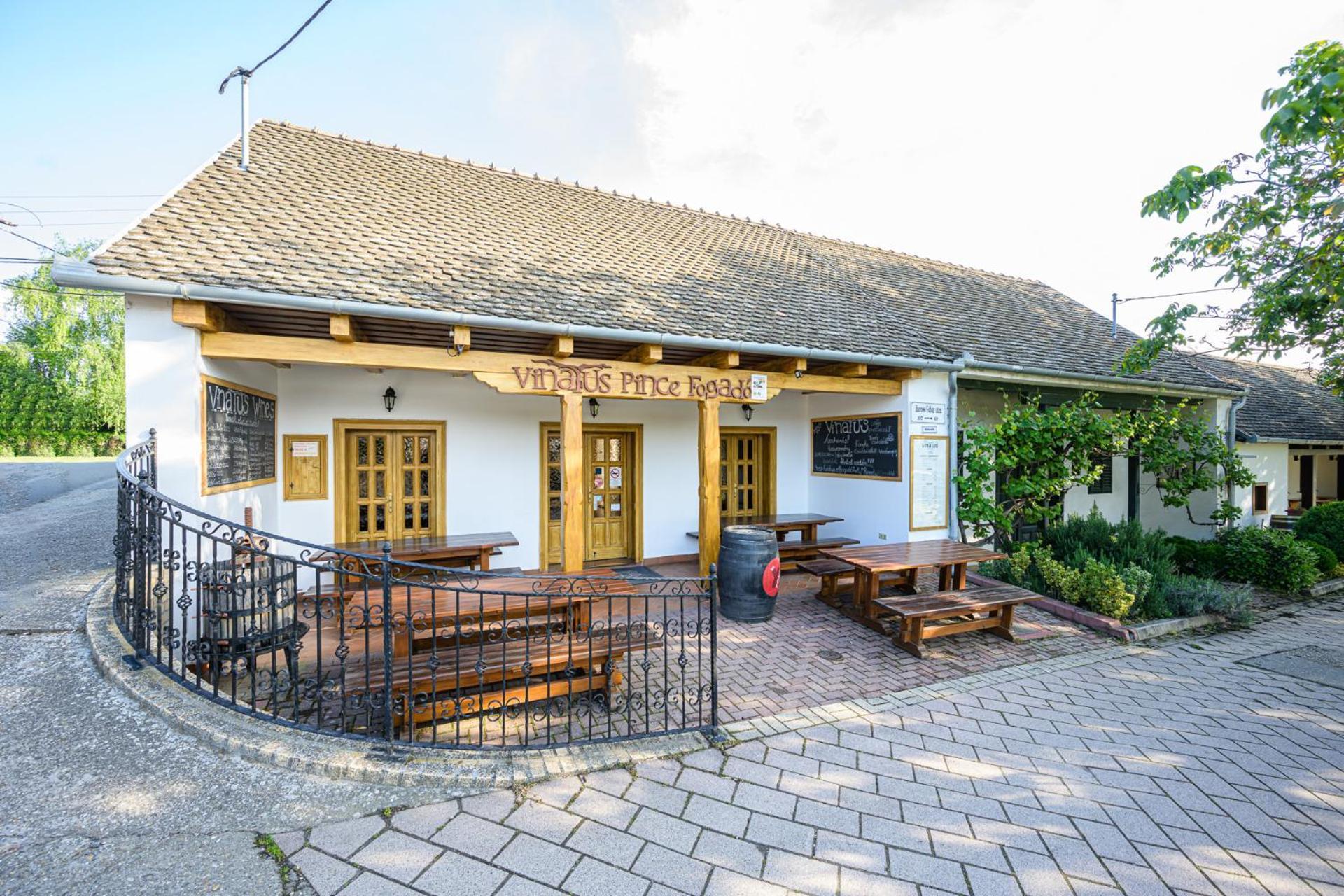 Vinatus Pince Otel Villány Dış mekan fotoğraf