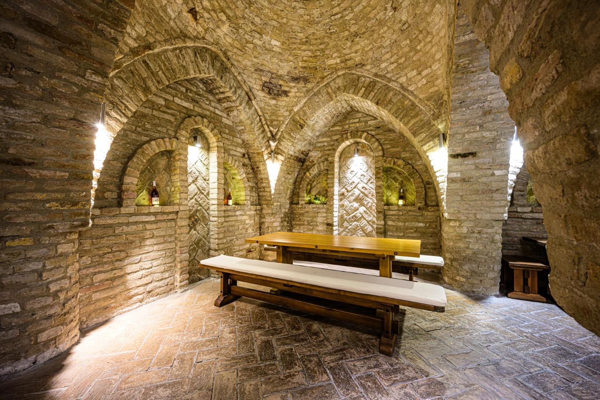 Vinatus Pince Otel Villány Dış mekan fotoğraf